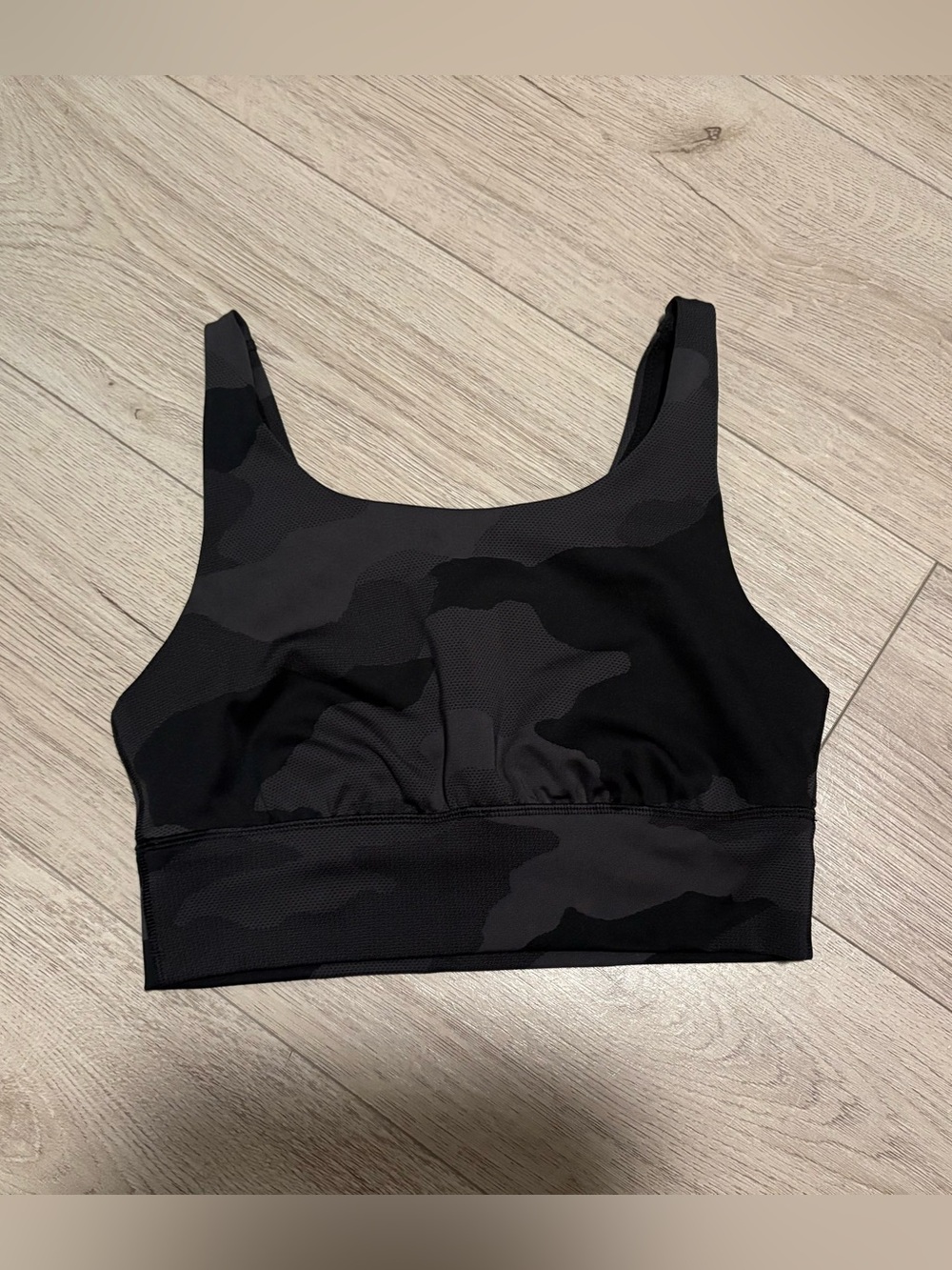 Offline by Aerie Seamless Medium Black/Gray Camo Sports Bra - Women’s Intimates